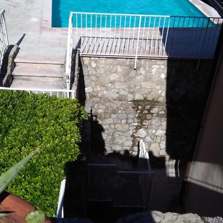 Attico Elais - Theater Home Gargnano Luaran gambar